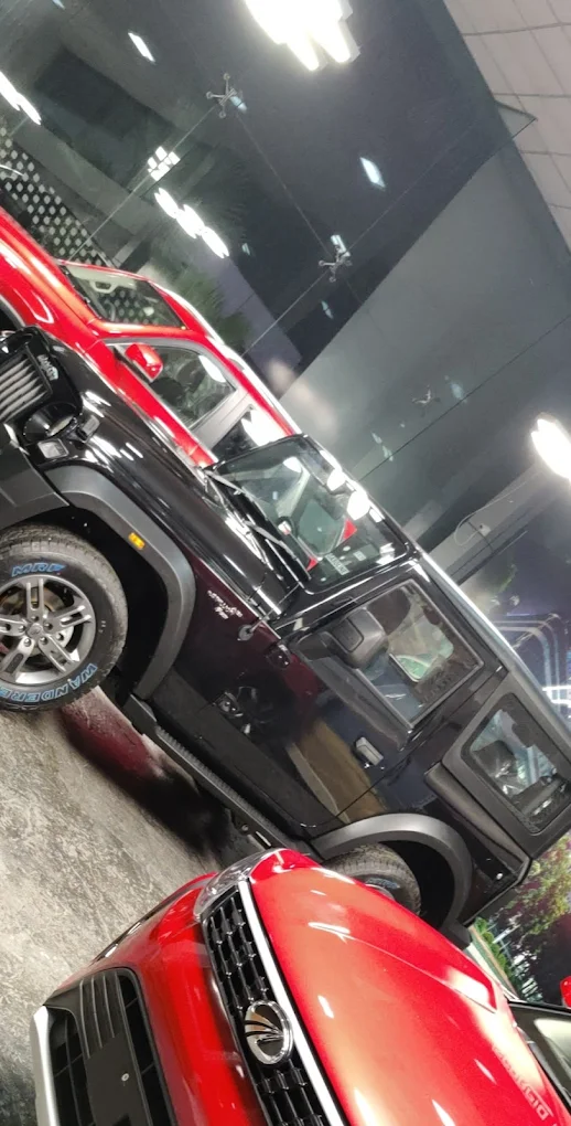 MAHINDRA ATUL AUTOMOTIVES JAMNAGAR SHOWROOM – PERSONAL RANGE AND BEV RANGE